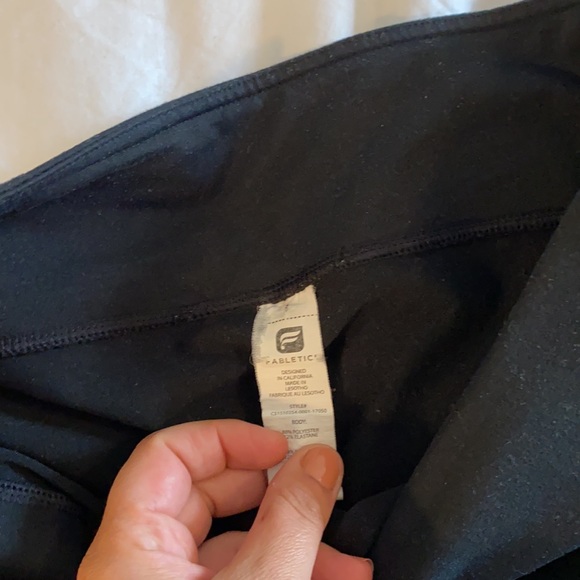 Fabletics black Capri leggings - Picture 3 of 3